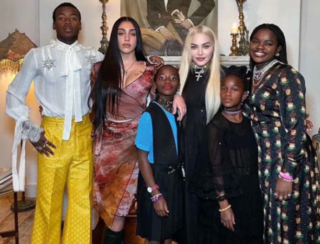 Madonna E Filhos (foto Reprodução Redes Sociais)