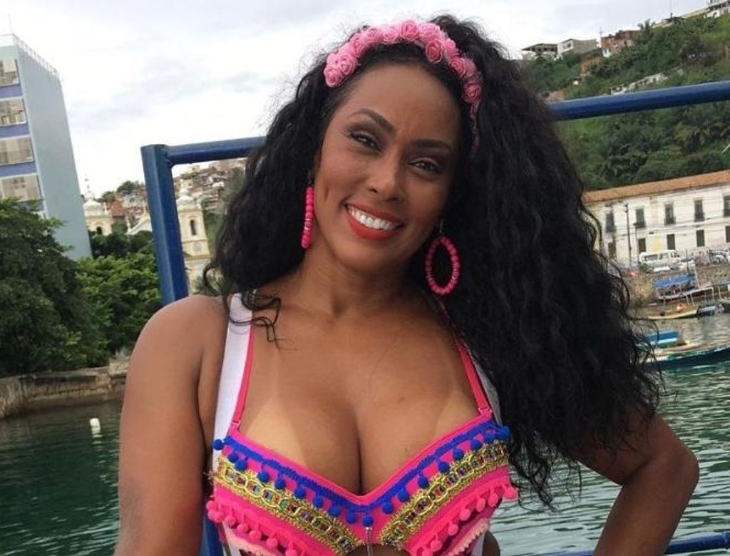 Rosiane Pinheiro Ex Bailarina Do Gang Do Samba 1646761896143 V2 900x506(1)