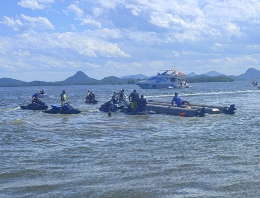 Embarcação (foto Reprodução Redes Sociais) 1