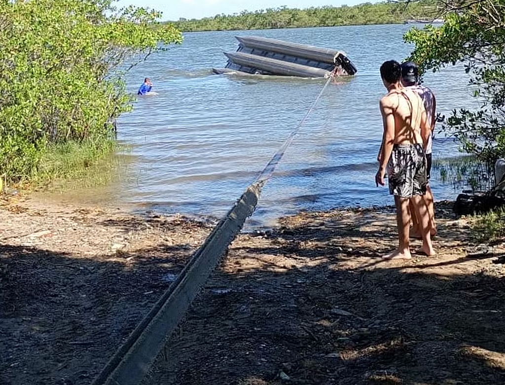 Embarcação
(foto Reprodução Redes Sociais) 2