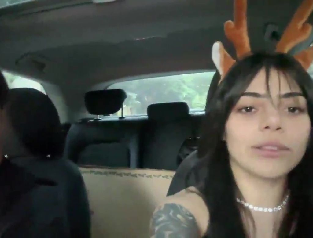 Influencer Accidentally Captures Violent Robbery On Livestream 3(1)