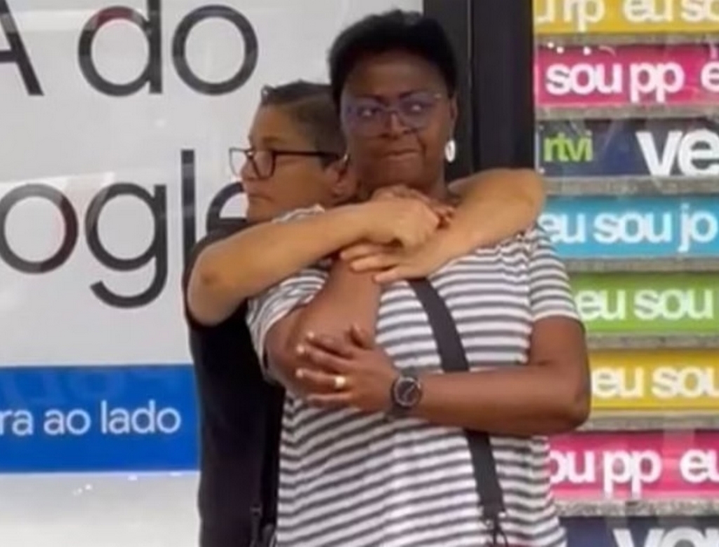 Mulher Feita Refém (foto Reprodução Redes Sociais) 1