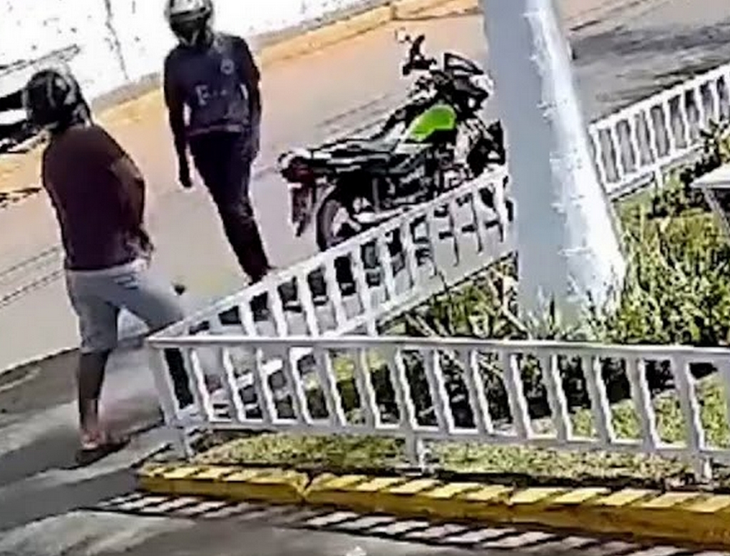 Policial E Motociclista (foto Reprodução Redes Sociais)