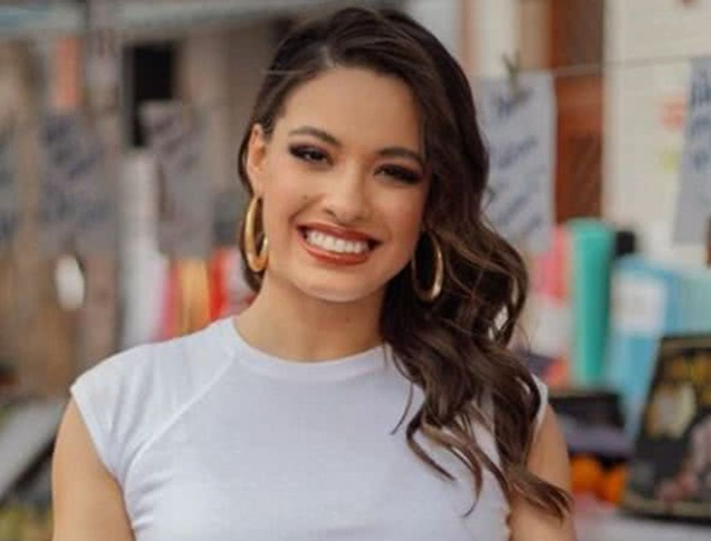 Beatriz Reis Ff4lk3wv Widelg(1)