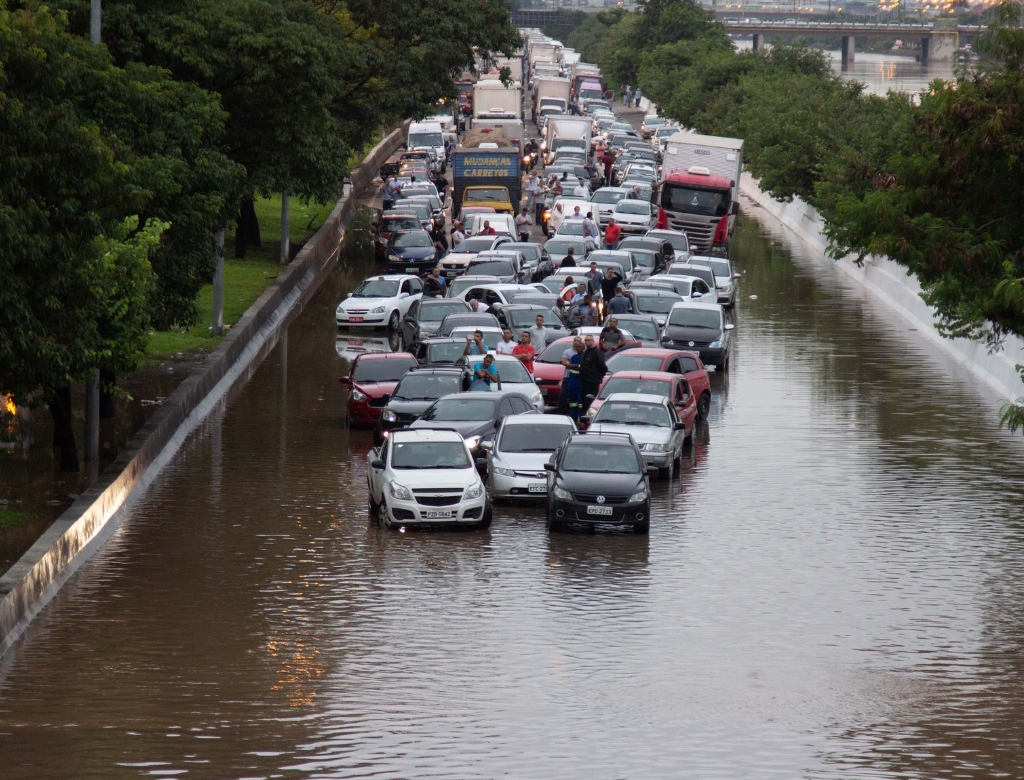 Tempestades em SP causam alagamento (Foto Reprodução Redes Sociais)