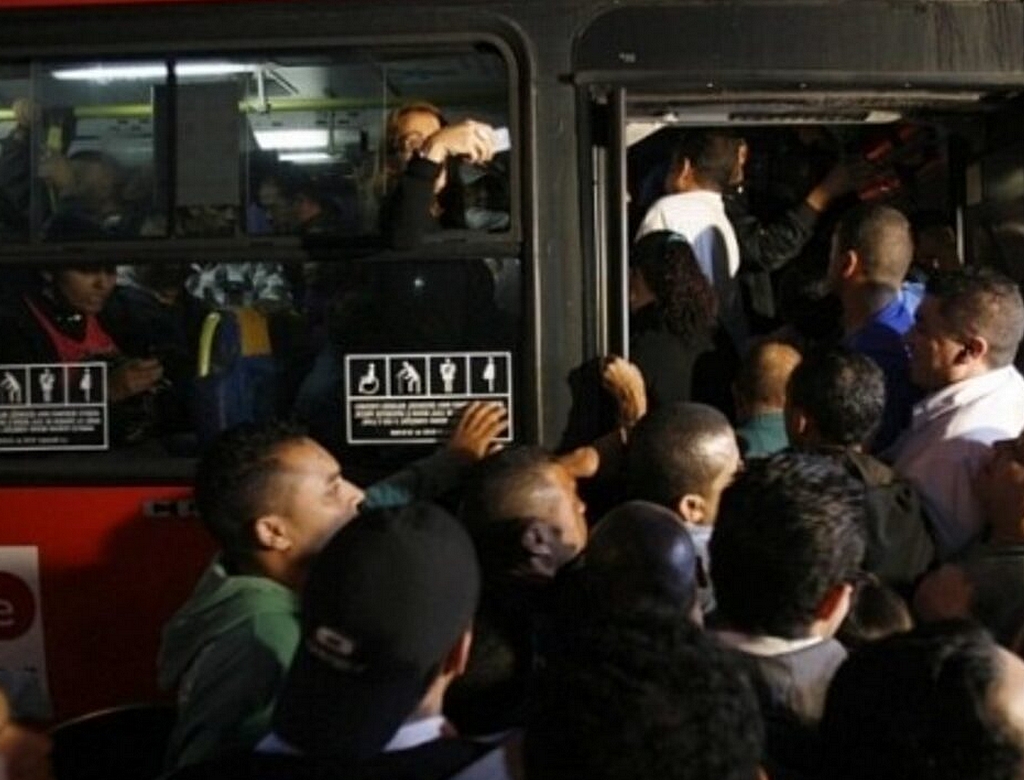 Ônibus Em Sp (foto Reprodução Redes Sociais) 1