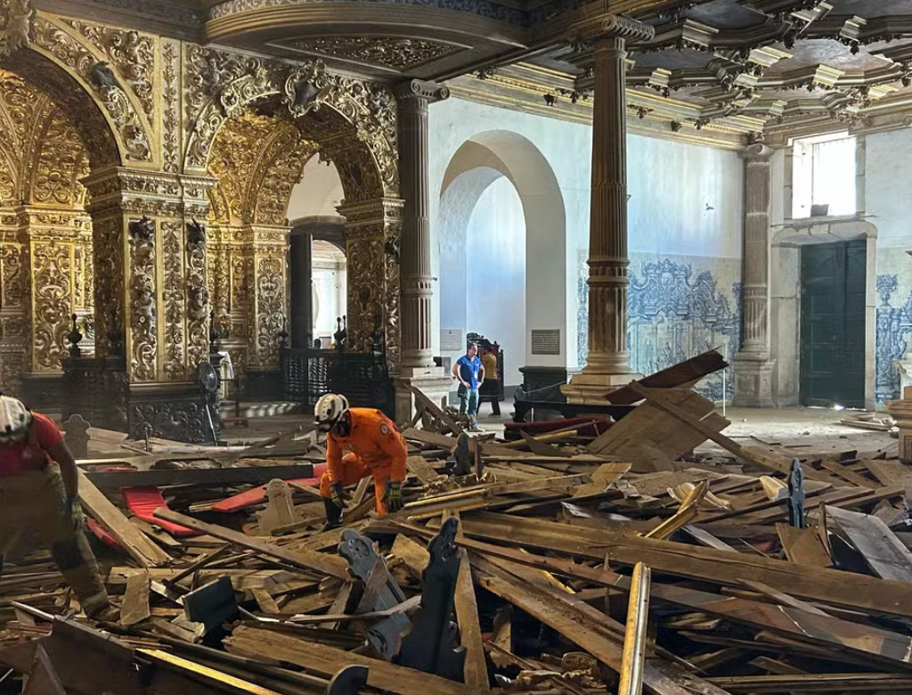 Desabamento na Igreja de Ouro em Salvador (Foto Reprodução Redes Sociais)