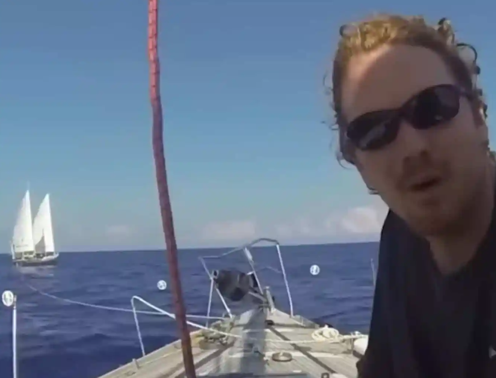 Homem filma “navio fantasma” próximo ao Triângulo das Bermudas (Foto Reprodução Redes Sociais)