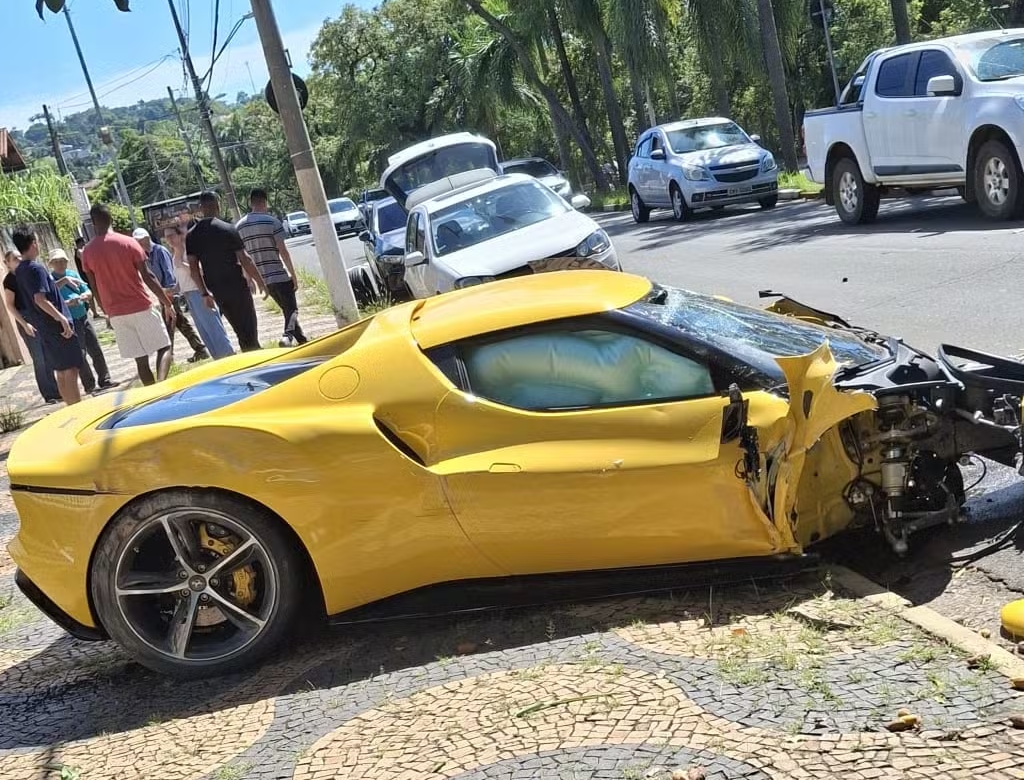 Ferrari (foto Reprodução Redes Sociais)