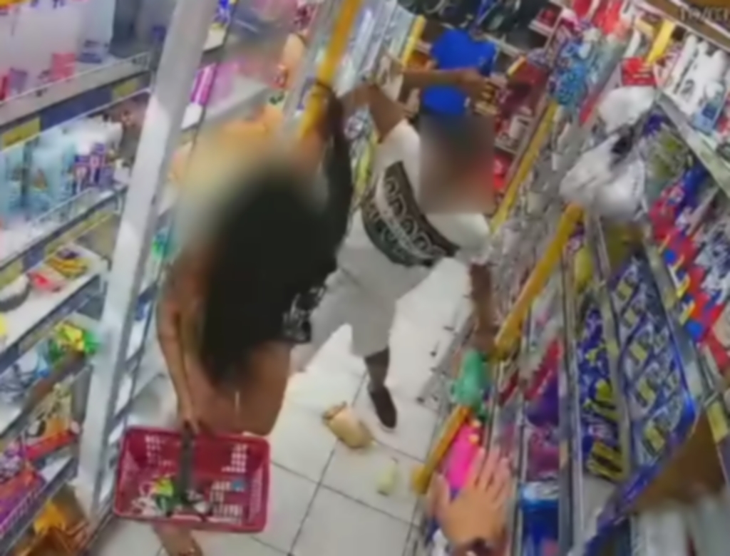 Agressão (foto Reprodução Redes Sociais) 1