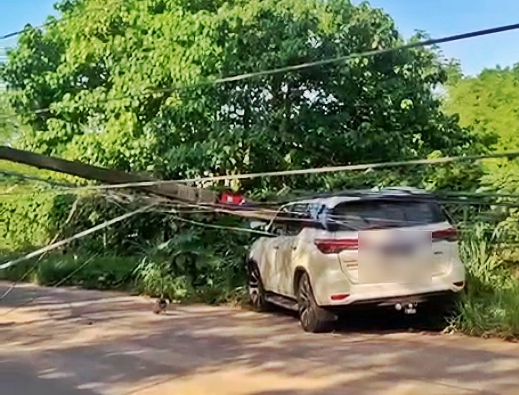 Carro (foto Reprodução Redes Sociais)