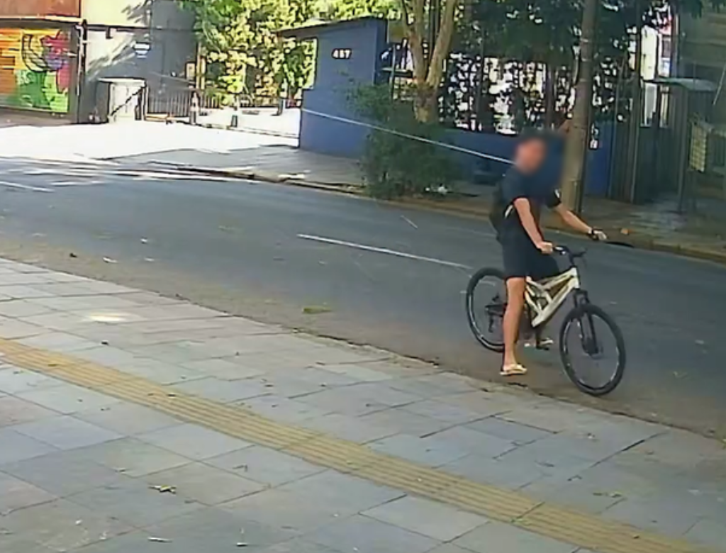 Ciclista De 16 Anos Fica Ferido Ao Enroscar Pescoço Em Fio Solto (foto Reprodução Redes Sociais)