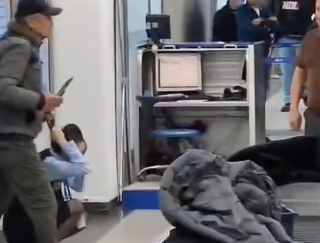 Ex Lutador Se Oferece Como Refém Para Salvar Funcionária De Aeroporto (foto Reprodução Redes Sociais)