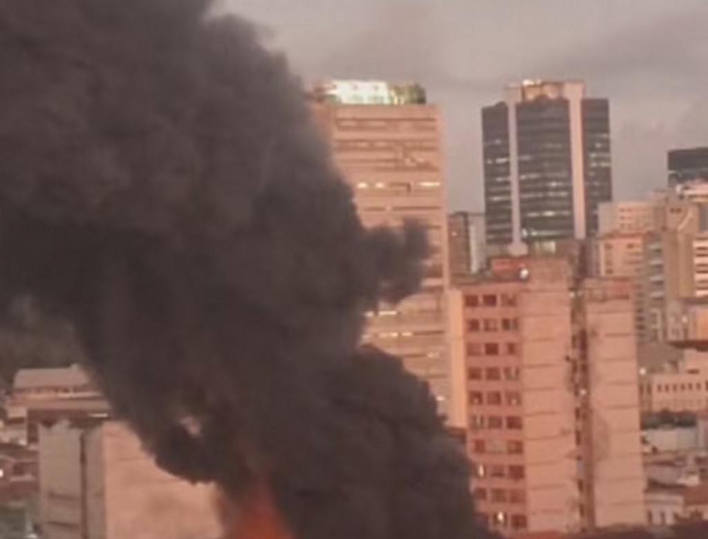 Incêndio (foto Reprodução Redes Sociais) 2
