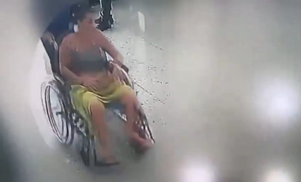 Foto Suspeita De Matar Gravida Tenta Registrar Bebe
