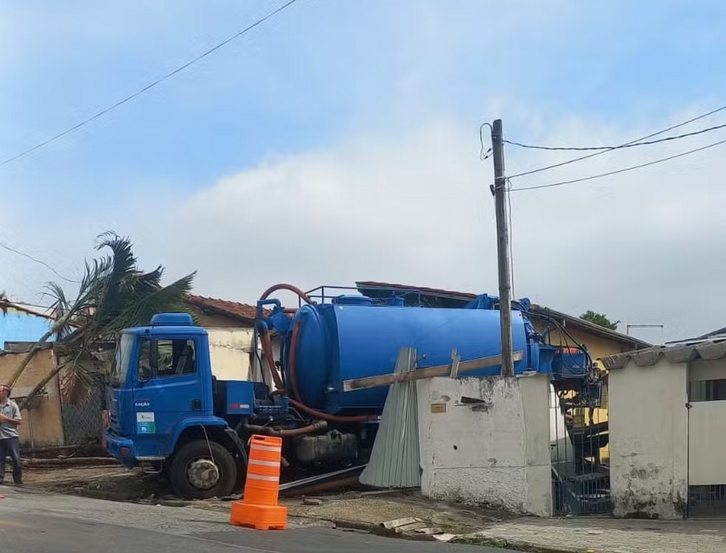 Acidente (foto Reprodução Redes Sociais) 3
