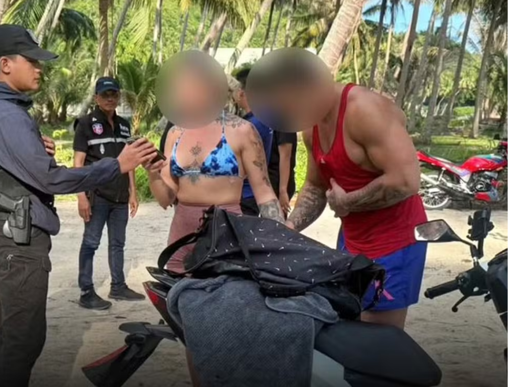 Casal Peladão Para Trânsito Na Tailândia E Acaba Preso (foto Reprodução Redes Sociais)