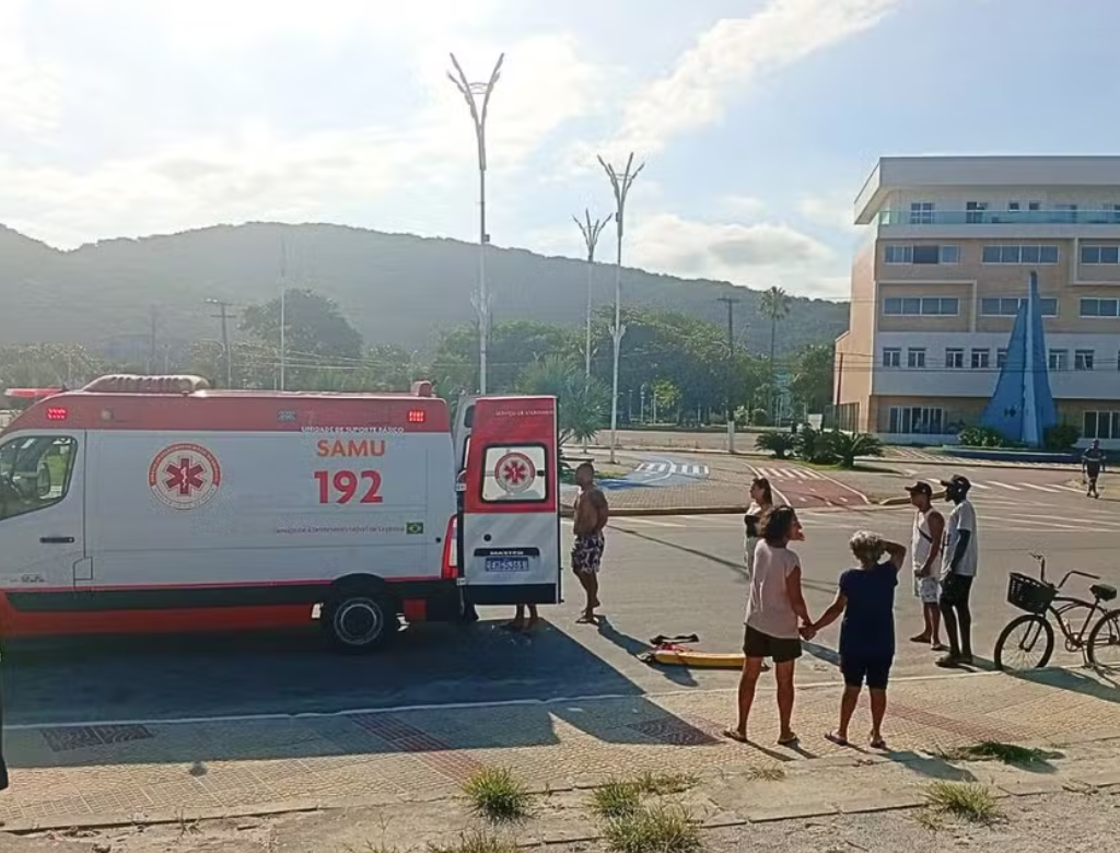 Mãe morre afogada ao tentar salvar filhos no mar (Foto Reprodução Redes Sociais)