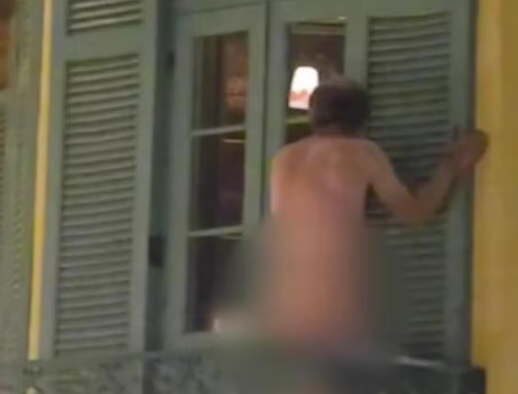 Visitante é preso após circular pelado por atração da Disney (Foto Reprodução Redes Sociais)