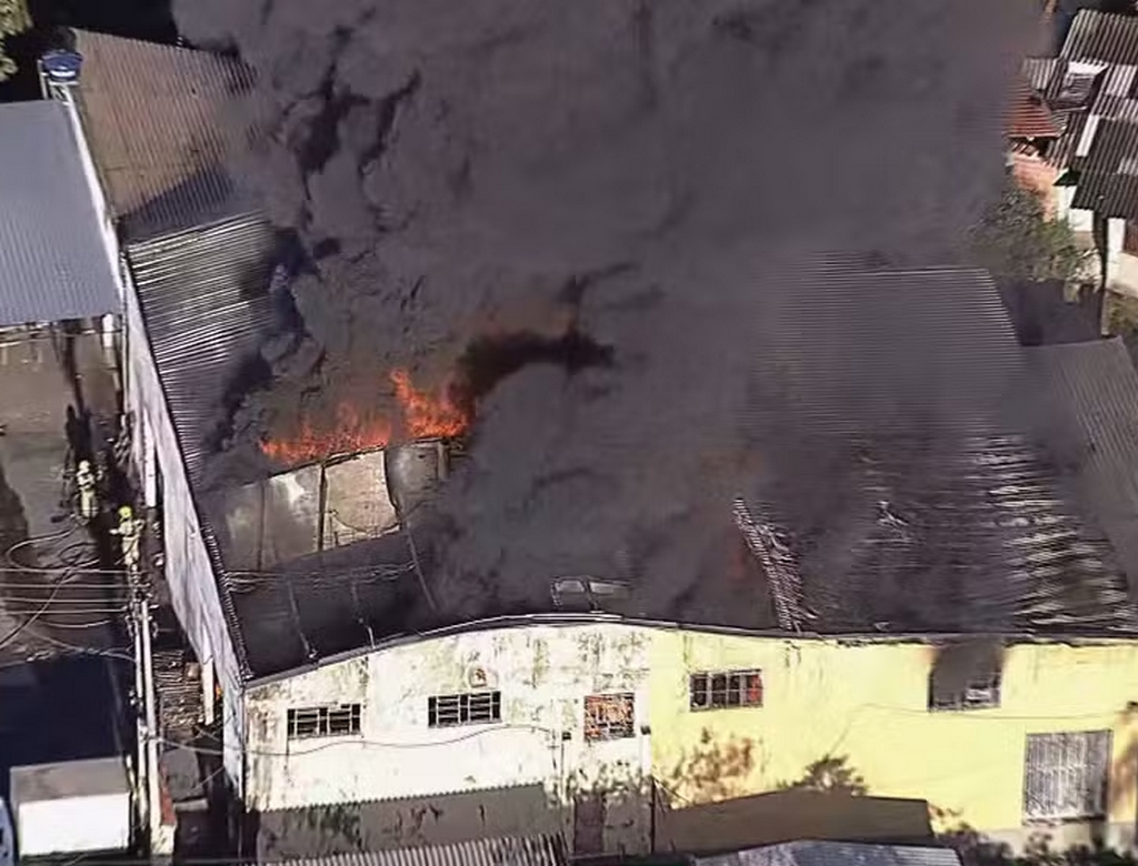 Incêndio (foto Reprodução Redes Sociais) 1