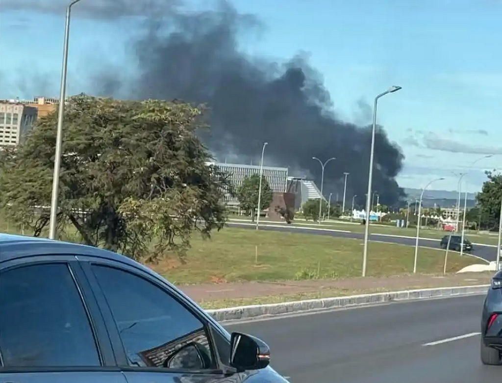 Incêndio (foto Reprodução Redes Sociais) 3