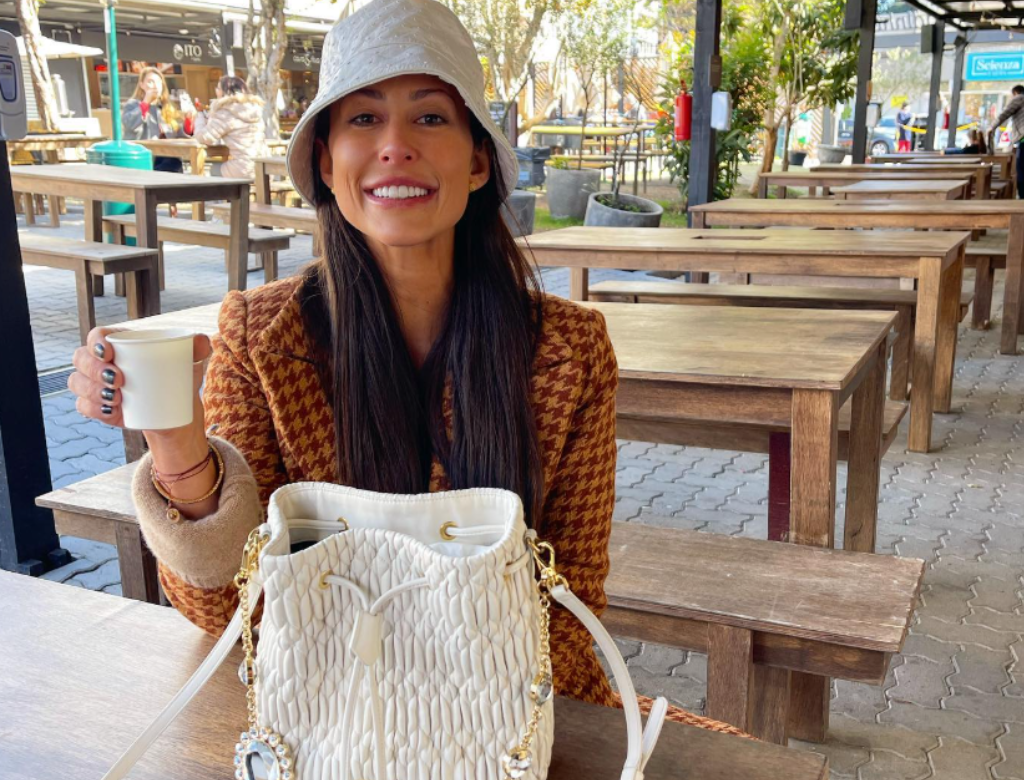 Influencer Diz Que Foi Esfaqueada Ao Descobrir Romance Do Pai Com Babá (foto Reprodução Redes Sociais)