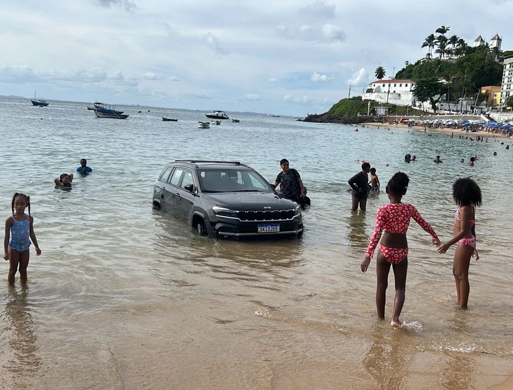 Praia (foto Reprodução Redes Sociais)