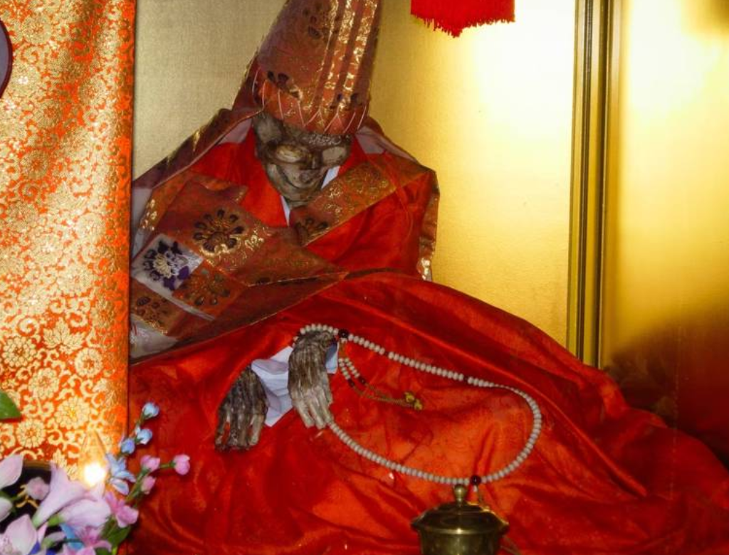 Sokushinbutsu (foto Reprodução Redes Sociais)