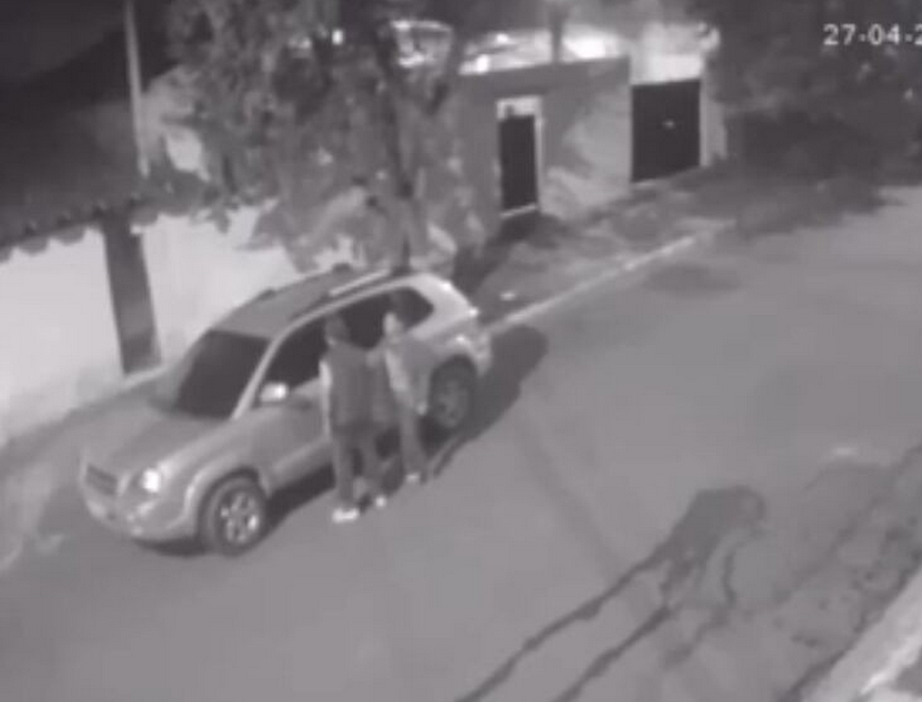 Carro (foto Reprodução Redes Sociais) 2