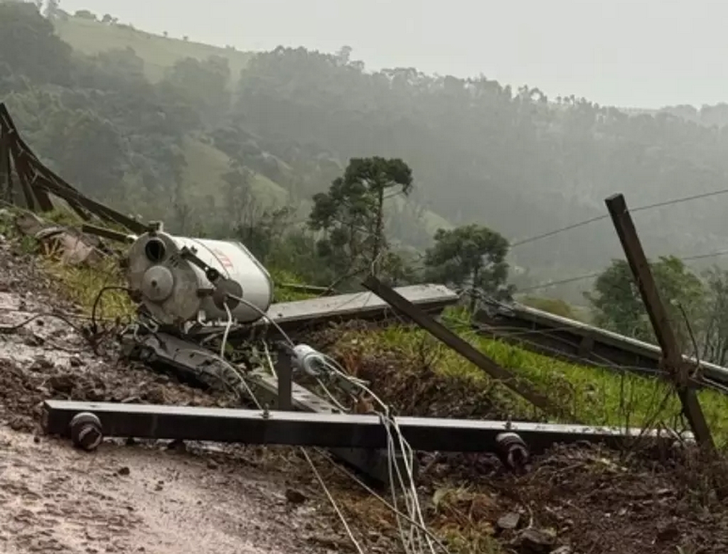 Tornado (foto Reprodução Redes Sociais) 1