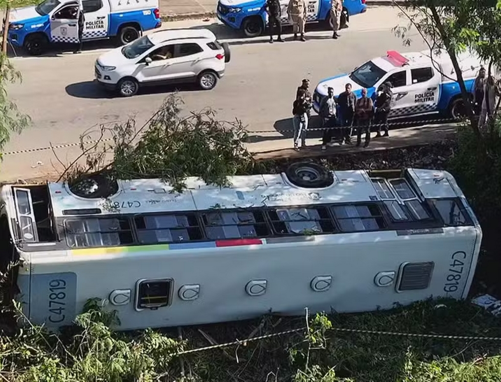 Acidente (foto Reprodução Redes Sociais) 1