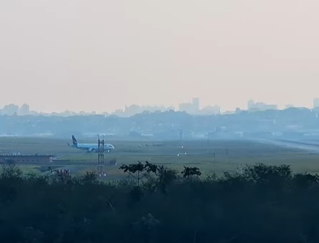 Linha de pipa enrosca em avião durante pouso em Guarulhos (Foto Reprodução Redes Sociais)