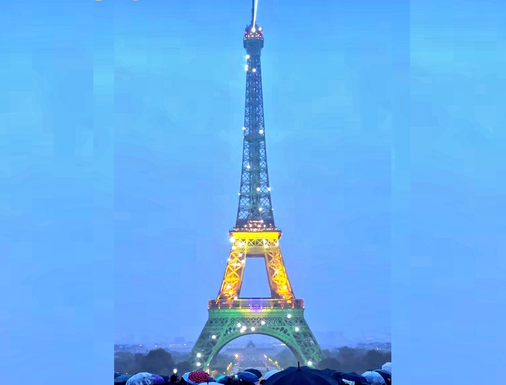 Torre Eiffel (foto Reprodução Redes Sociais) 2