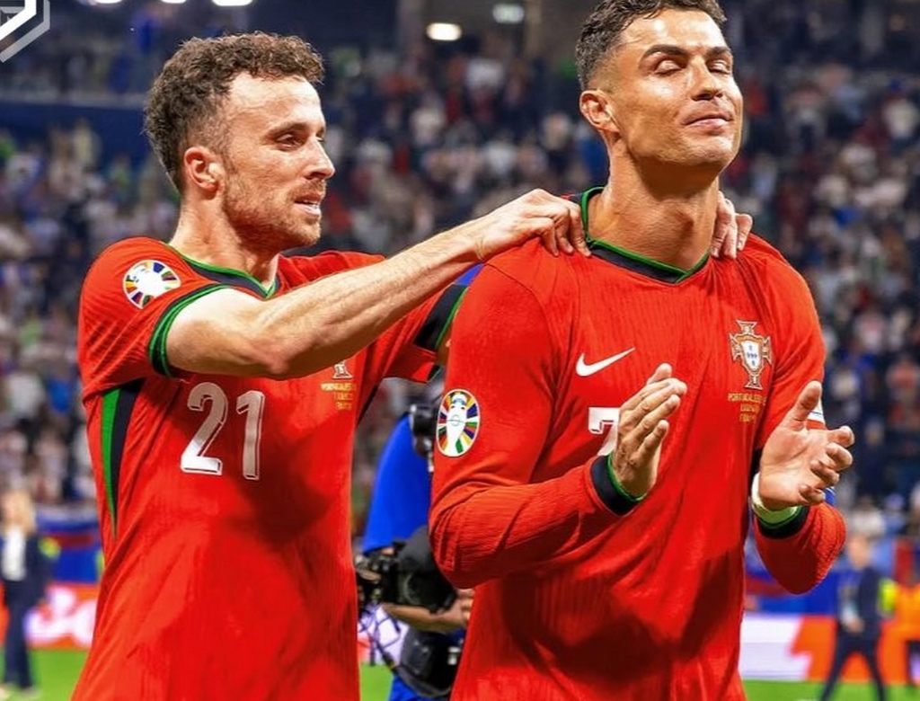 Diogo Jota e Cristiano Ronaldo (foto Reprodução Redes Sociais) 2